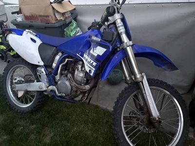 Yamaha yz400F Dirt Bike 98