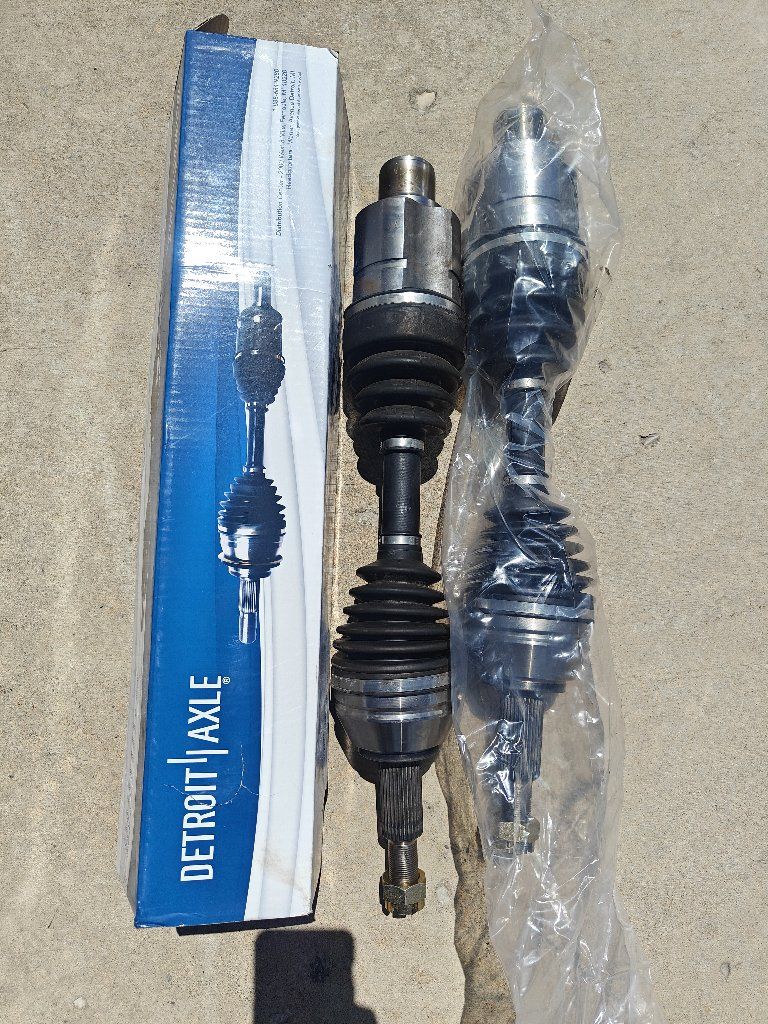 2000 Dodge Durango/Dakota 4wd front CV axles