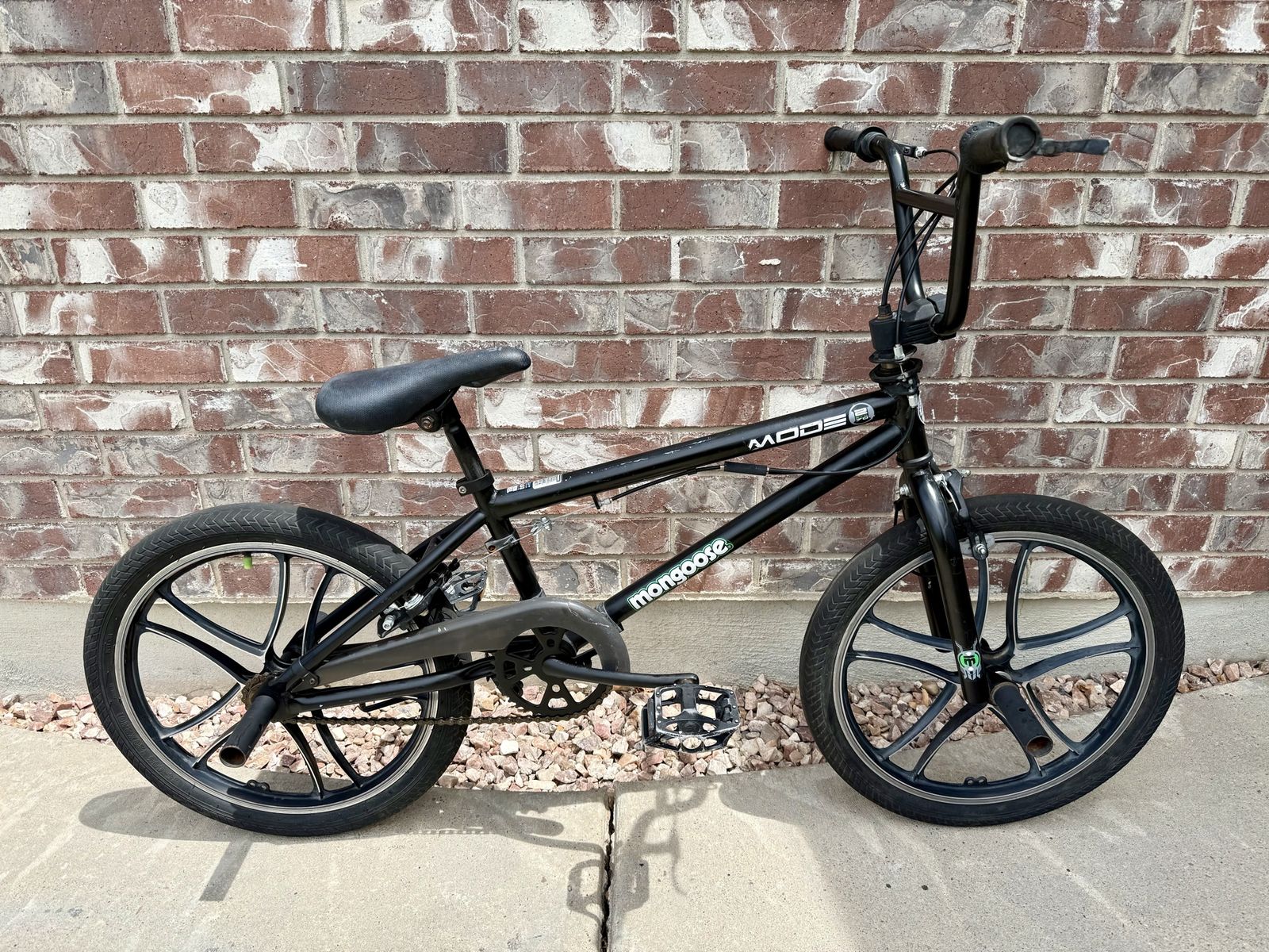 20” Mongoose Mode 270 BMX Bike