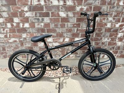 20” Mongoose Mode 270 BMX Bike