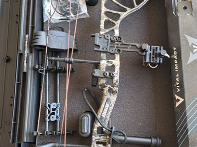 Bear Legit 70lb Compound Bow