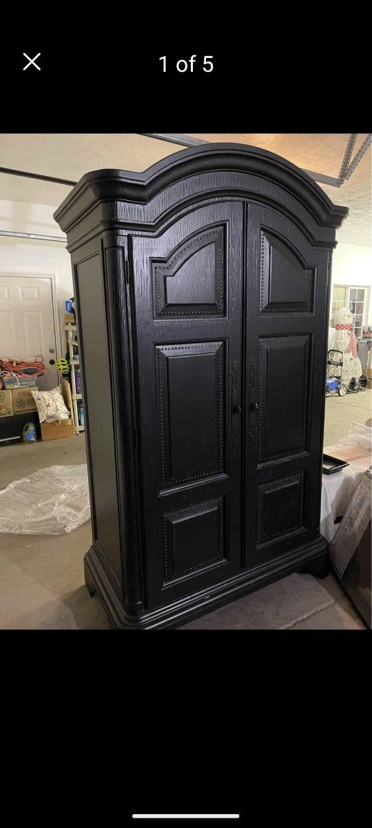 Drexler Heritage entertainment armoire