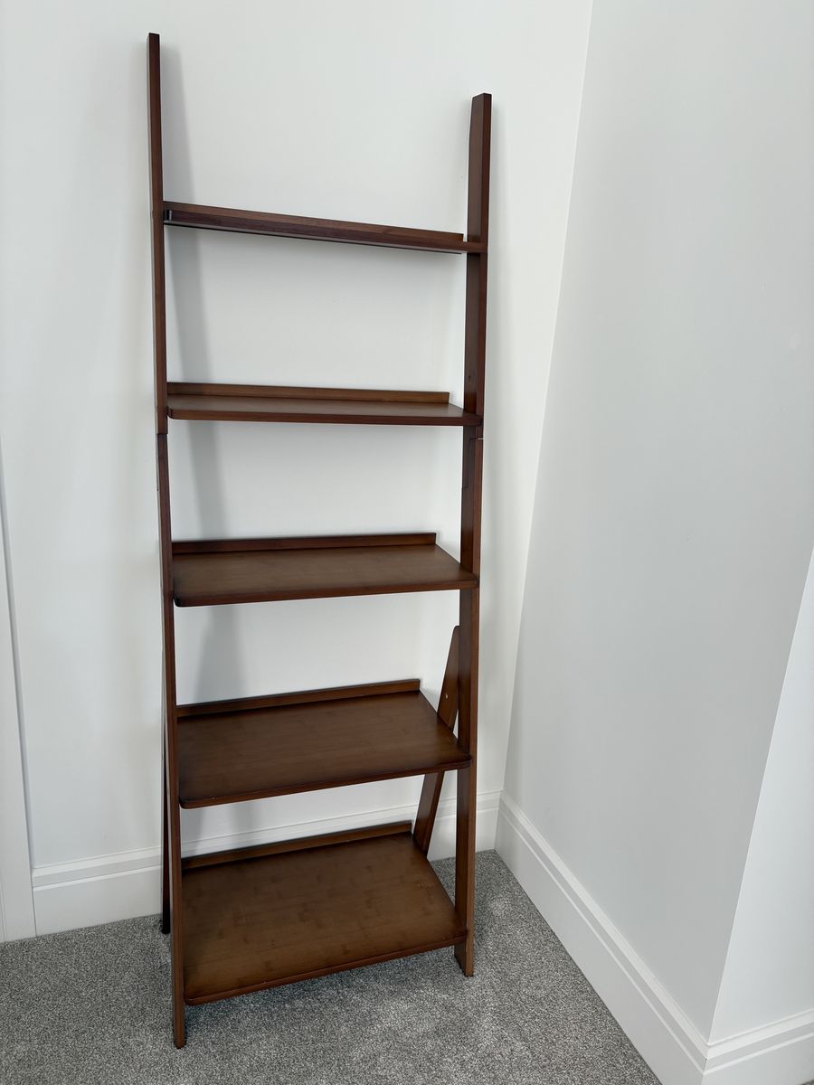 Main image 3
