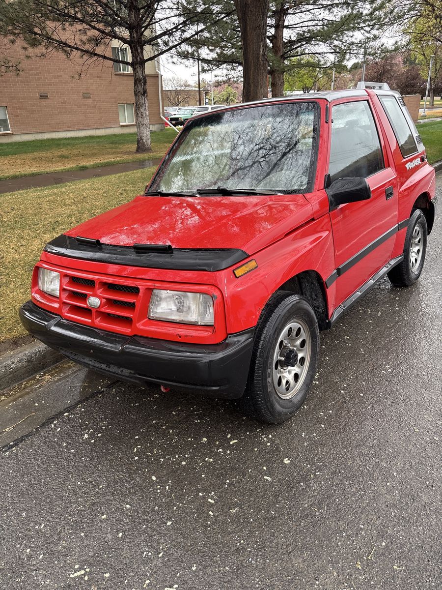 1997 Geo Tracker Base