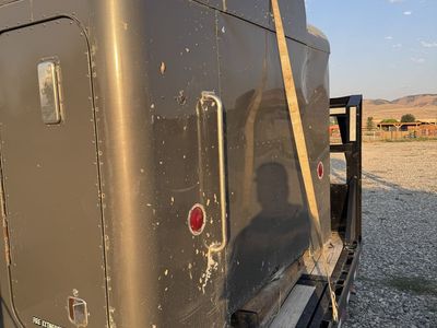 Peterbilt 359 sleeper