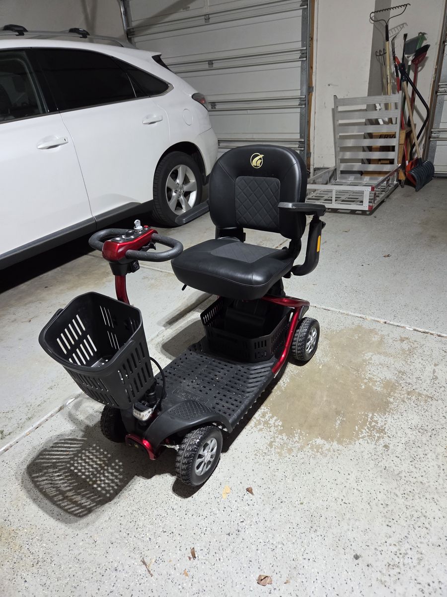 Heavy Duty 4-Wheel Mobility Scooter