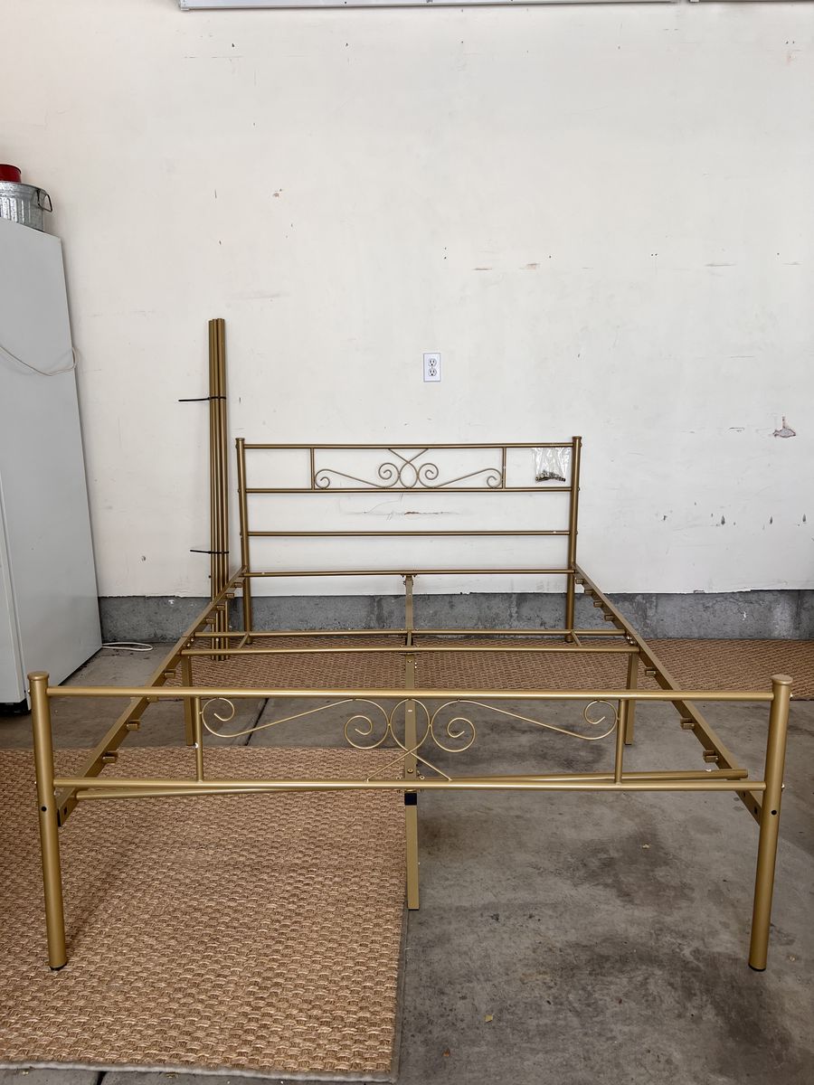 Gold Bed Frame Ornate / Romantic / Victorian