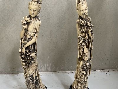 Vintage Mid-Century Italian Avoriolina Asian Figurines
