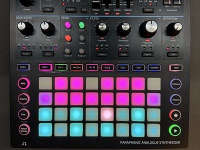 Novation Circuit Monostation - Paraphonic analogue synthesizer