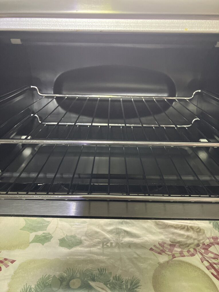 Like New Rival Toaster Oven