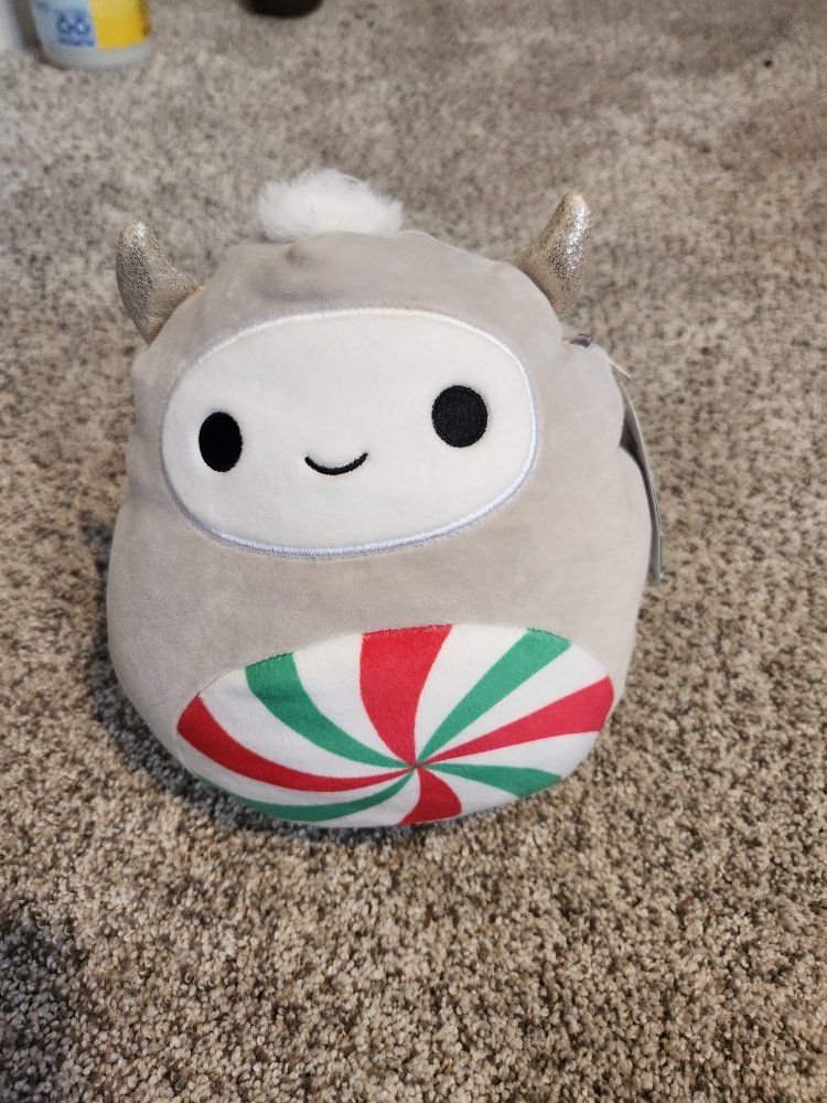 Squishmallows Original Nissa the Yeti 8" Plush - Candy Swirl Belly - Christmas/Holiday