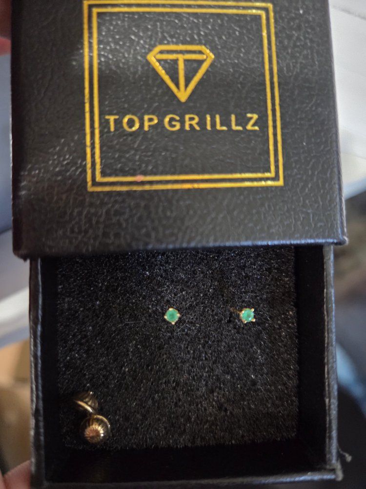 earing  18 K  Zarcillos esmeralda