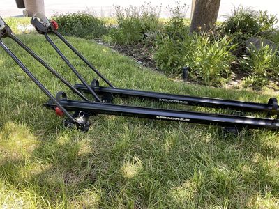 Yakima Raptor Aero roof mount racks