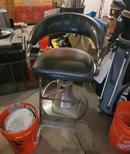 Vintage Salon Chair w/ Hydraulic Pump