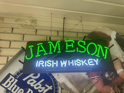 Several Neon Bar Signs. Beer Liquor & More