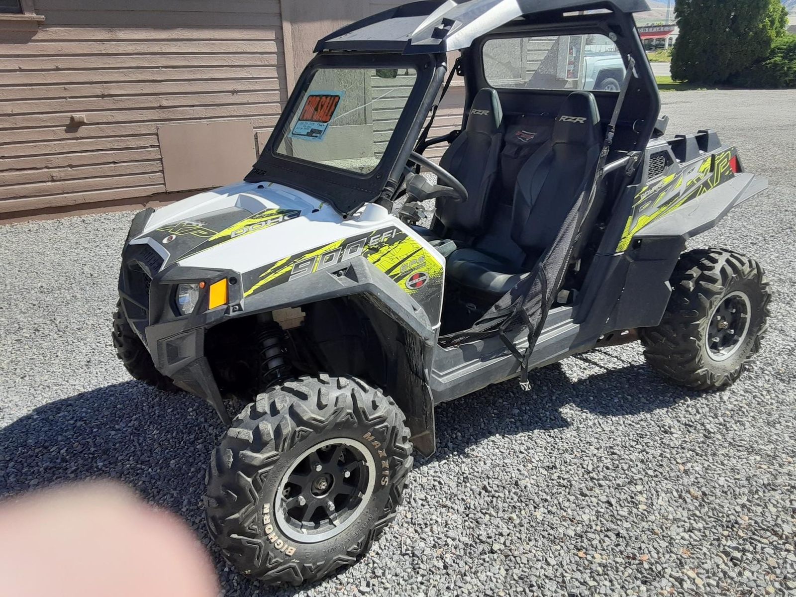 XP900 Polaris Razor