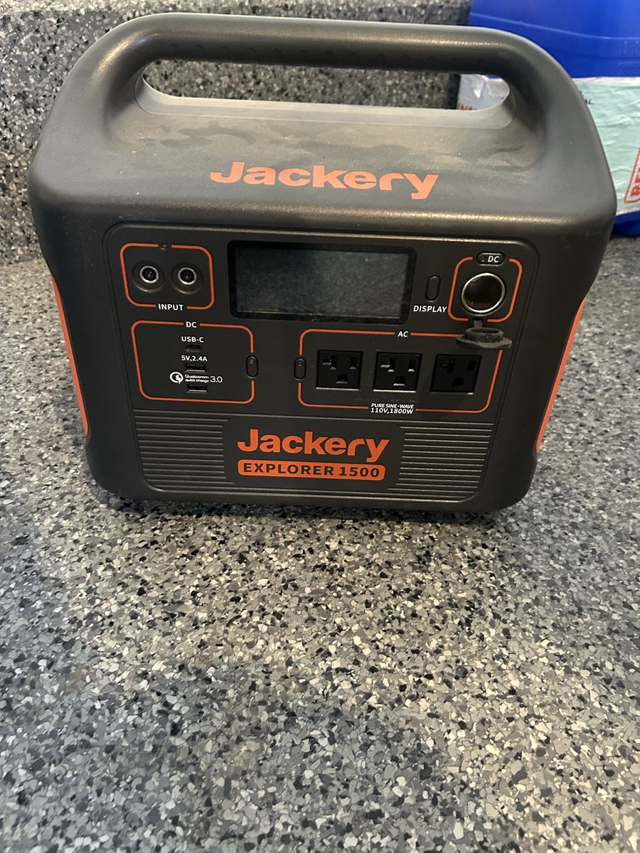 Jackery Explorer 1500 Portable - 1800w/1534Wh