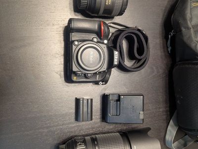 Nikon D600 DSLR Camera Kit w/ AF-S NIKKOR 24-85mm VR & 70-300mm Lenses, Lowepro crossover camera bag