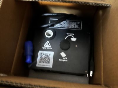 VEVOR Portable Cold Spark Machine, 500W 6.6-13ft spark height PLUS 9 1/2 Bags Powder