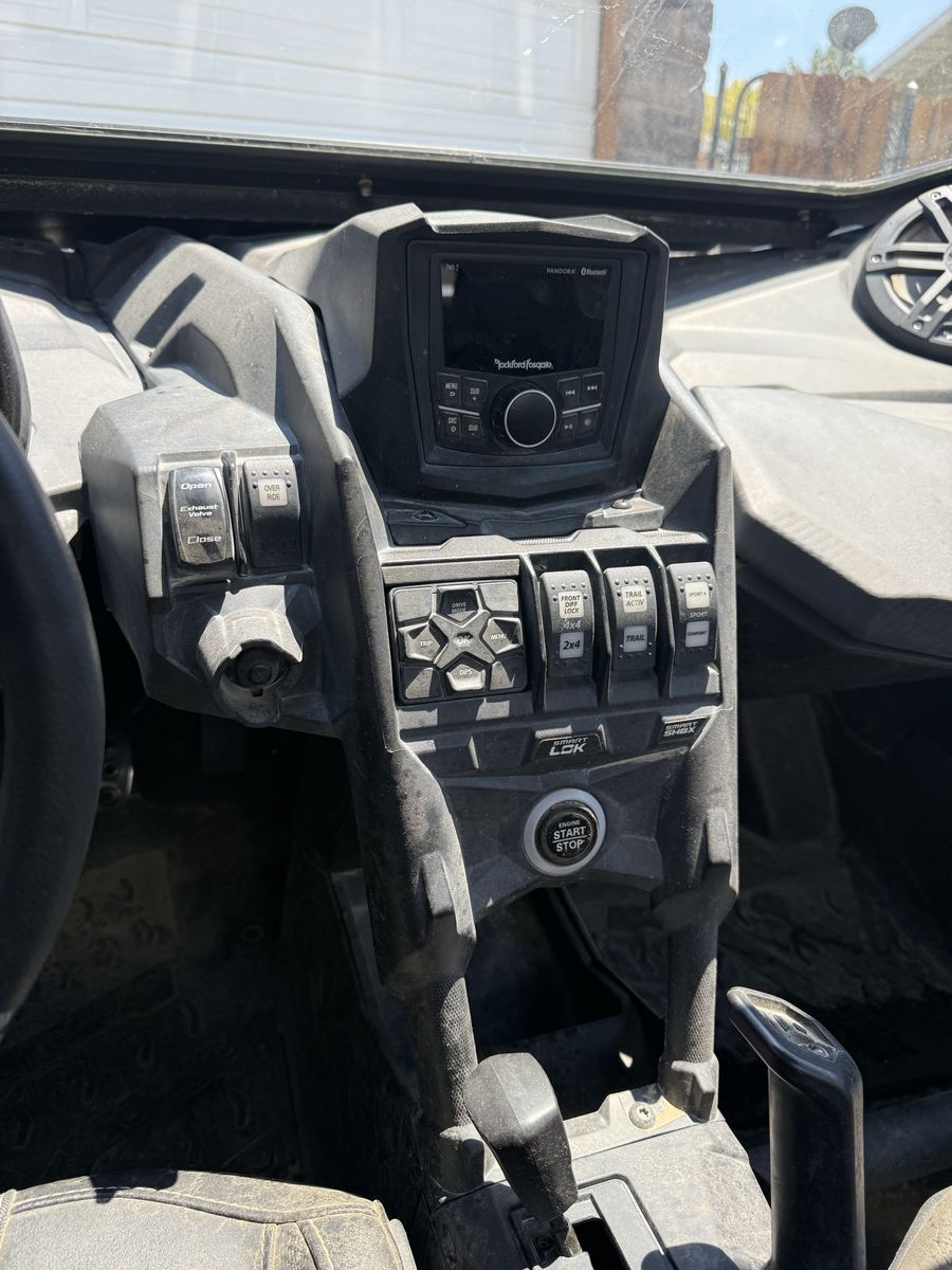 Main image 6