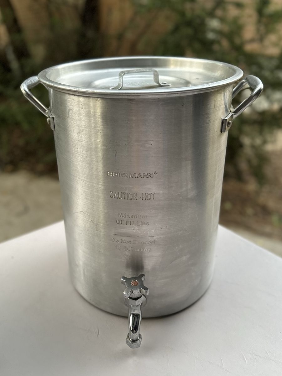 Brinkmann 30qt Aluminum Turkey Crawdad Cooker Pot w/ Spout