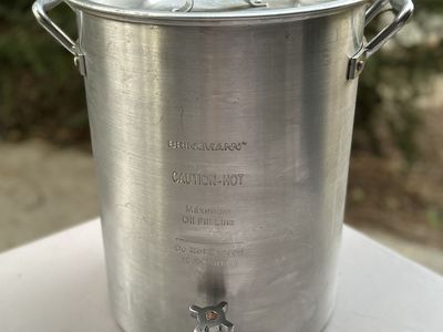 Brinkmann 30qt Aluminum Turkey Crawdad Cooker Pot w/ Spout