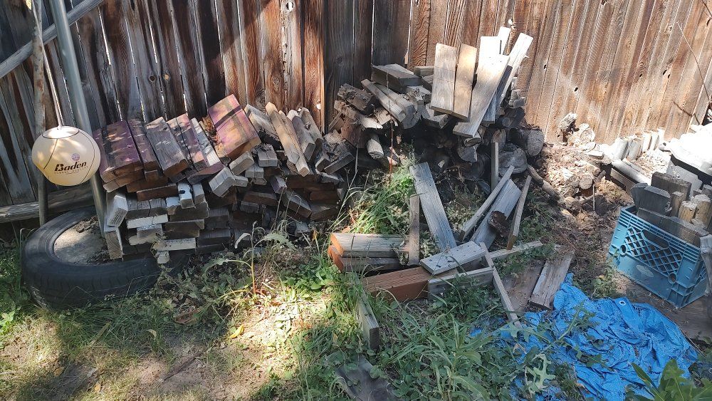 Firewood/Scrap Wood - Assorted Sizes, Great for Campfires, Wood Stoves, or DIY Projects
