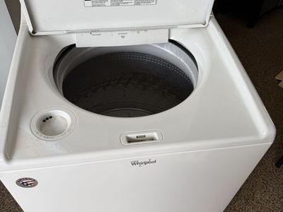 Whirlpool Washer And Electric Dryer Set