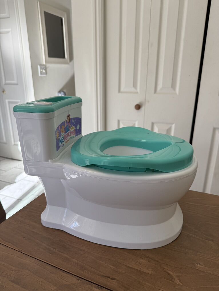 Ms. Rachel Potty Trainer - CLEAN!!!