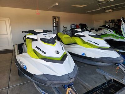 2 sea doo's 2017 GTI 130hp with trailer