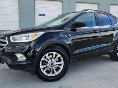 2017 FORD ESCAPE SE