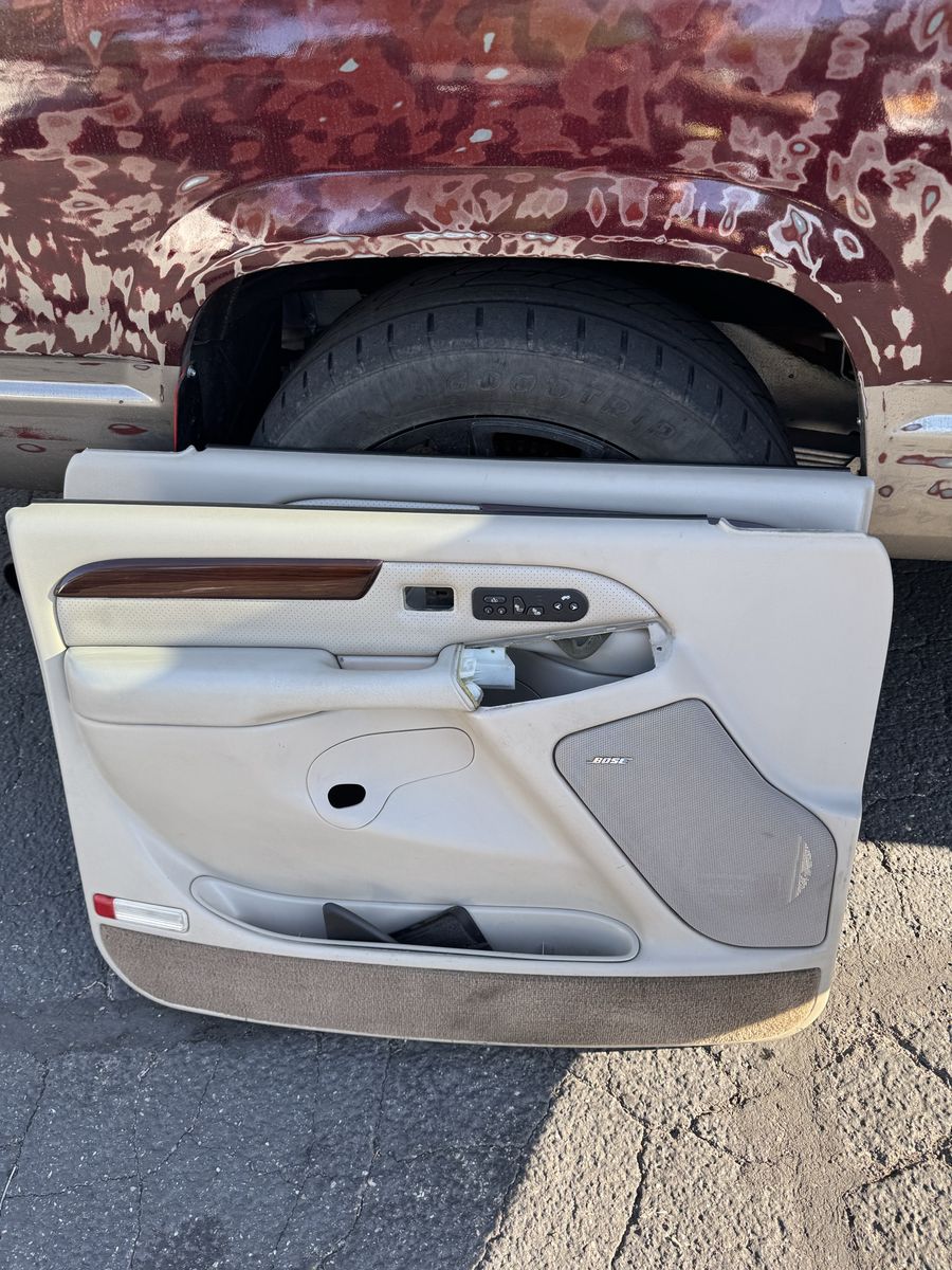 CADILLAC ESCALADE DOOR PANELS 2000-2006