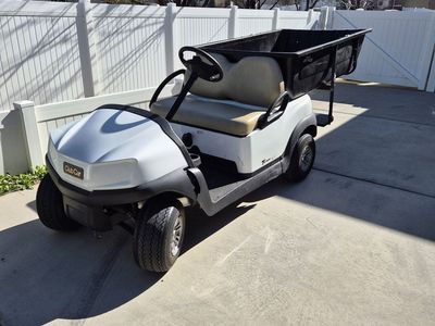 Club Car Golf Cart - Gas Powered