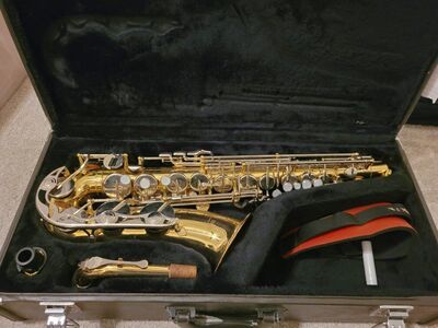 Yamaha Alto Sax Saxophone with Warranty