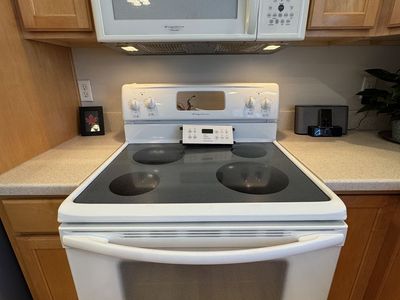 Frigidaire Microwave And Range