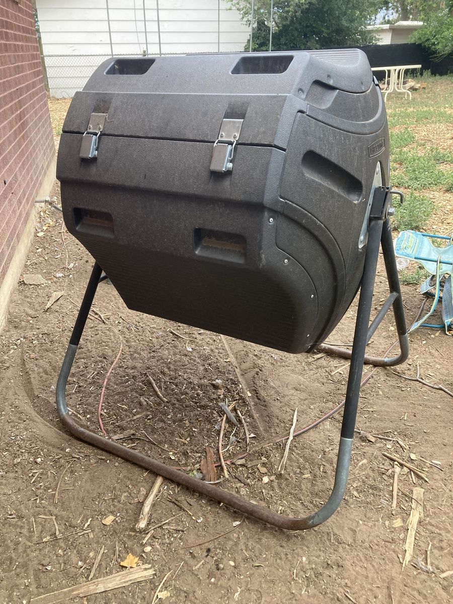 Lifetime 65-Gallon Tumbling Composter, Black, Rotating Drum for Efficient Composting