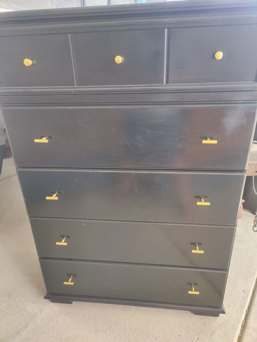 Spacious Five Drawer Dresser