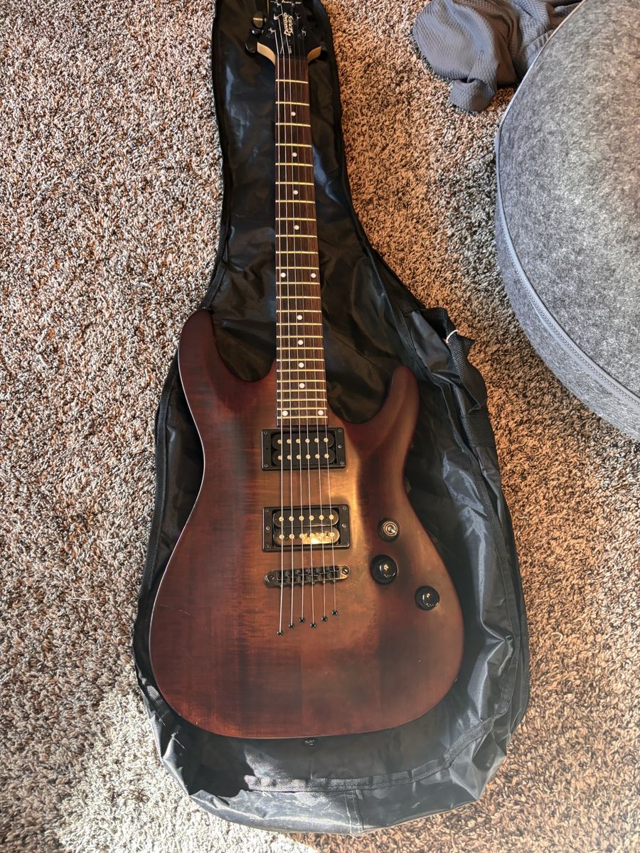 Like New Schecter Omen 6 In Walnut Satin