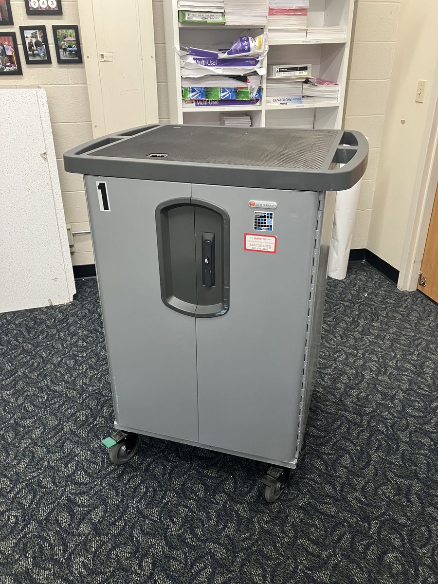 FREE BRETFORD COMPUTER CART!
