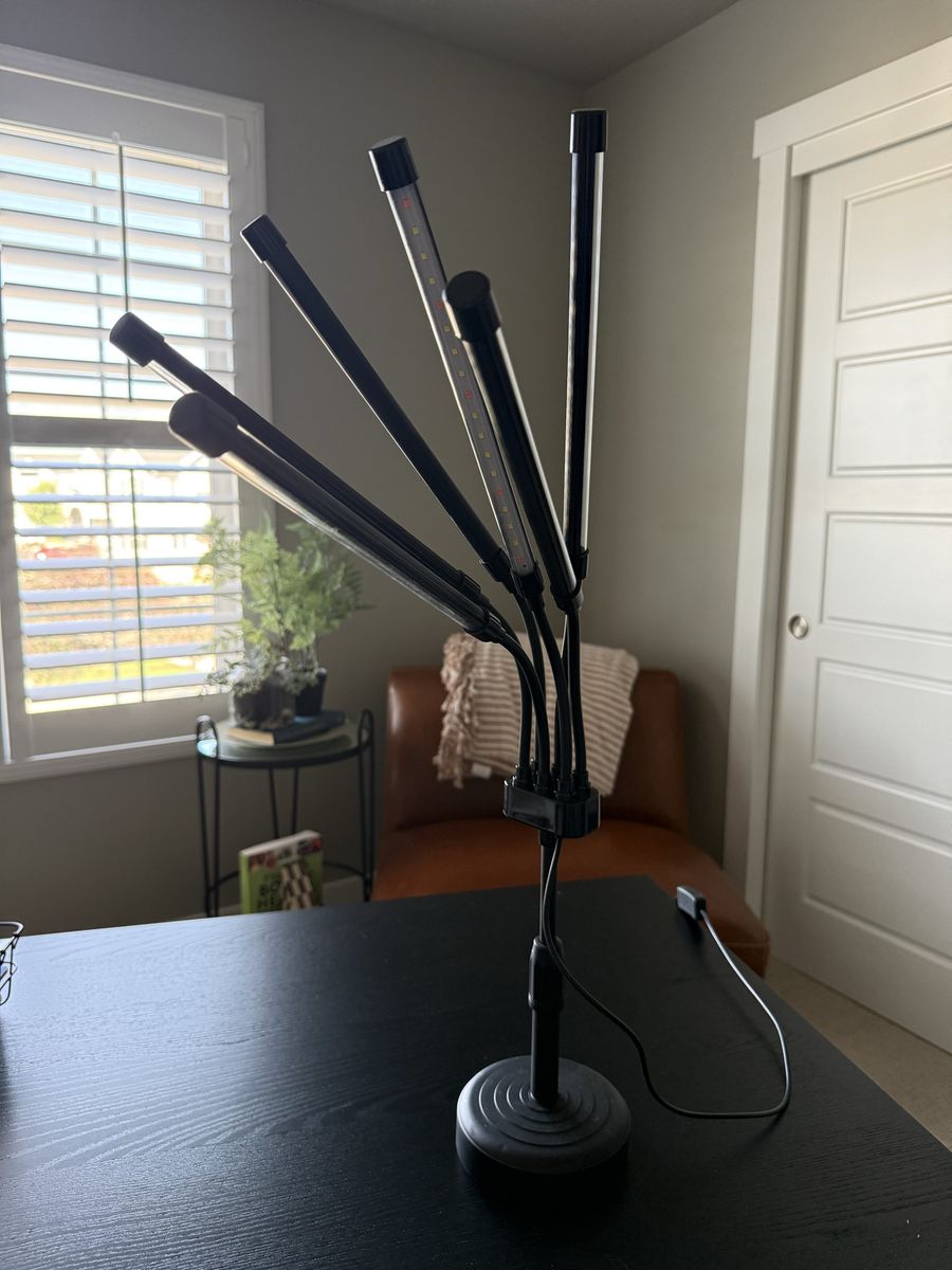 5-Head Adjustable LED Grow Light for Indoor Plants