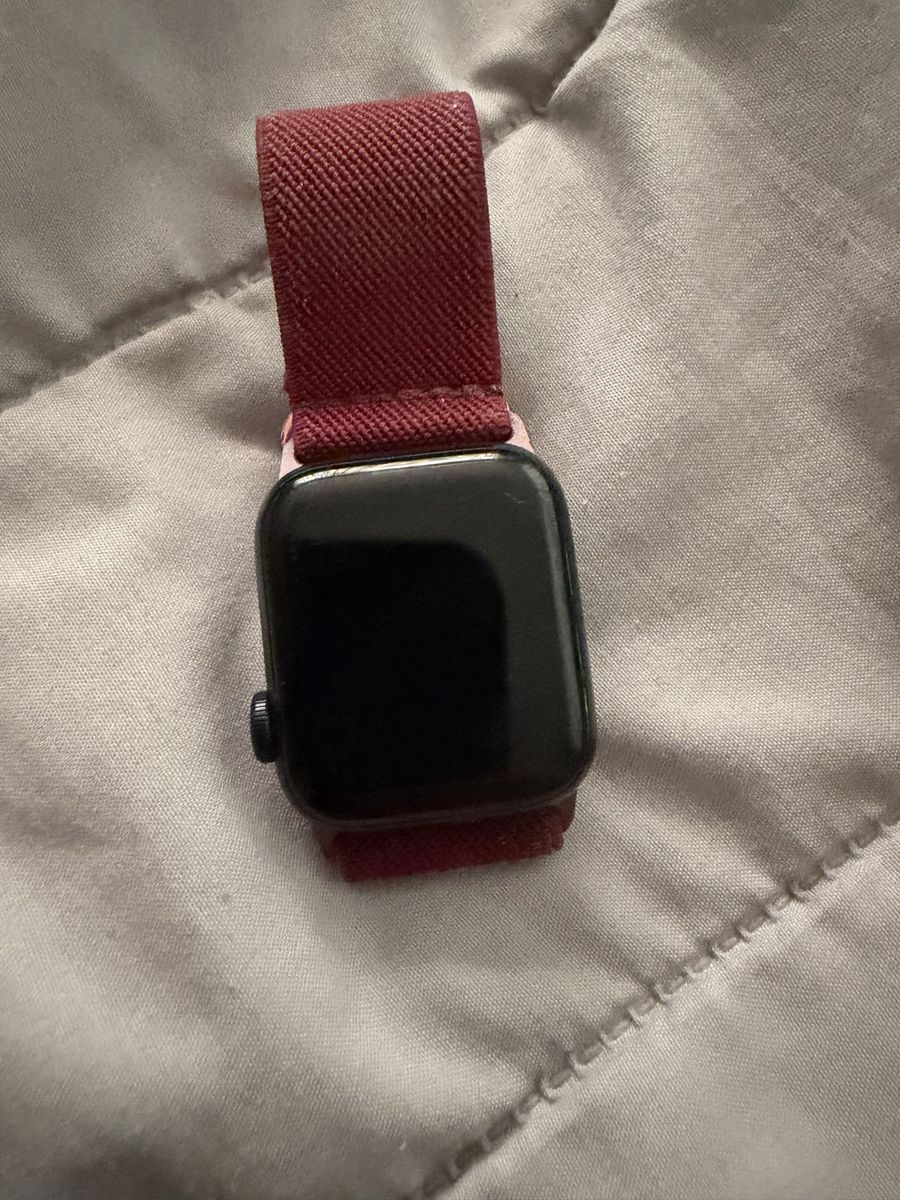 Apple Watch (2 different ones)
