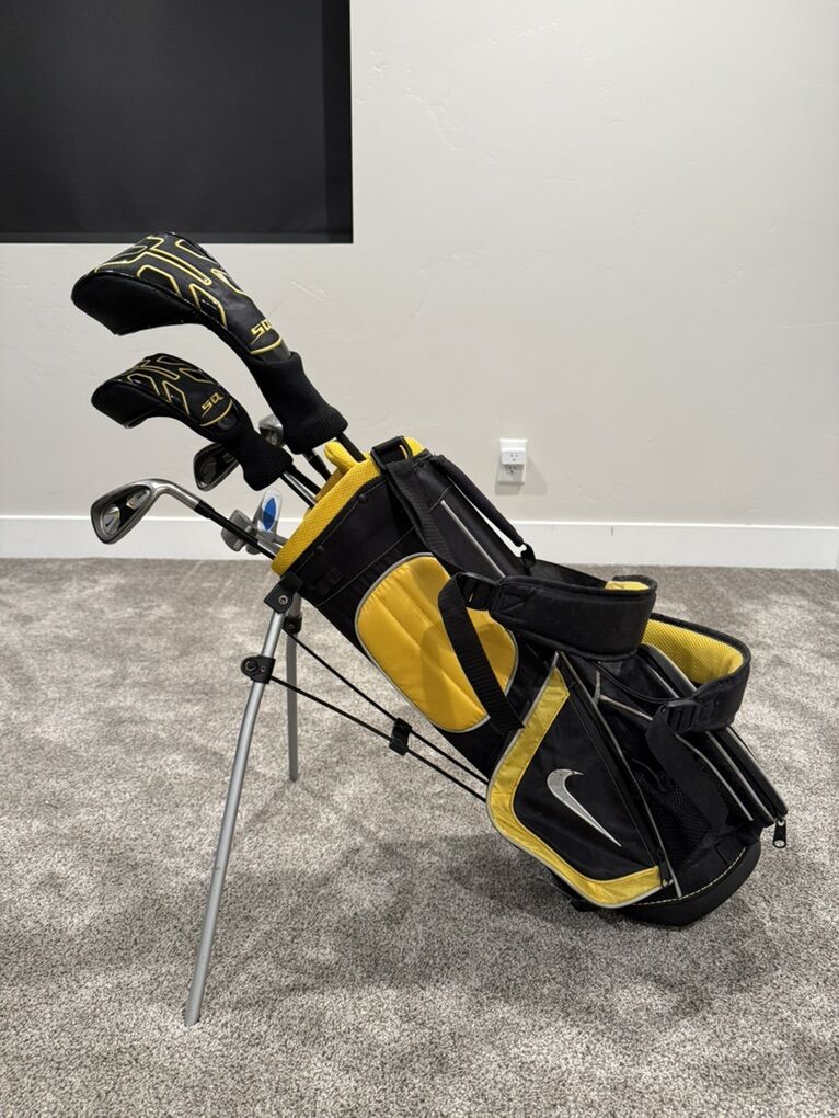 Nike Machspeed Youth Golf Club Set