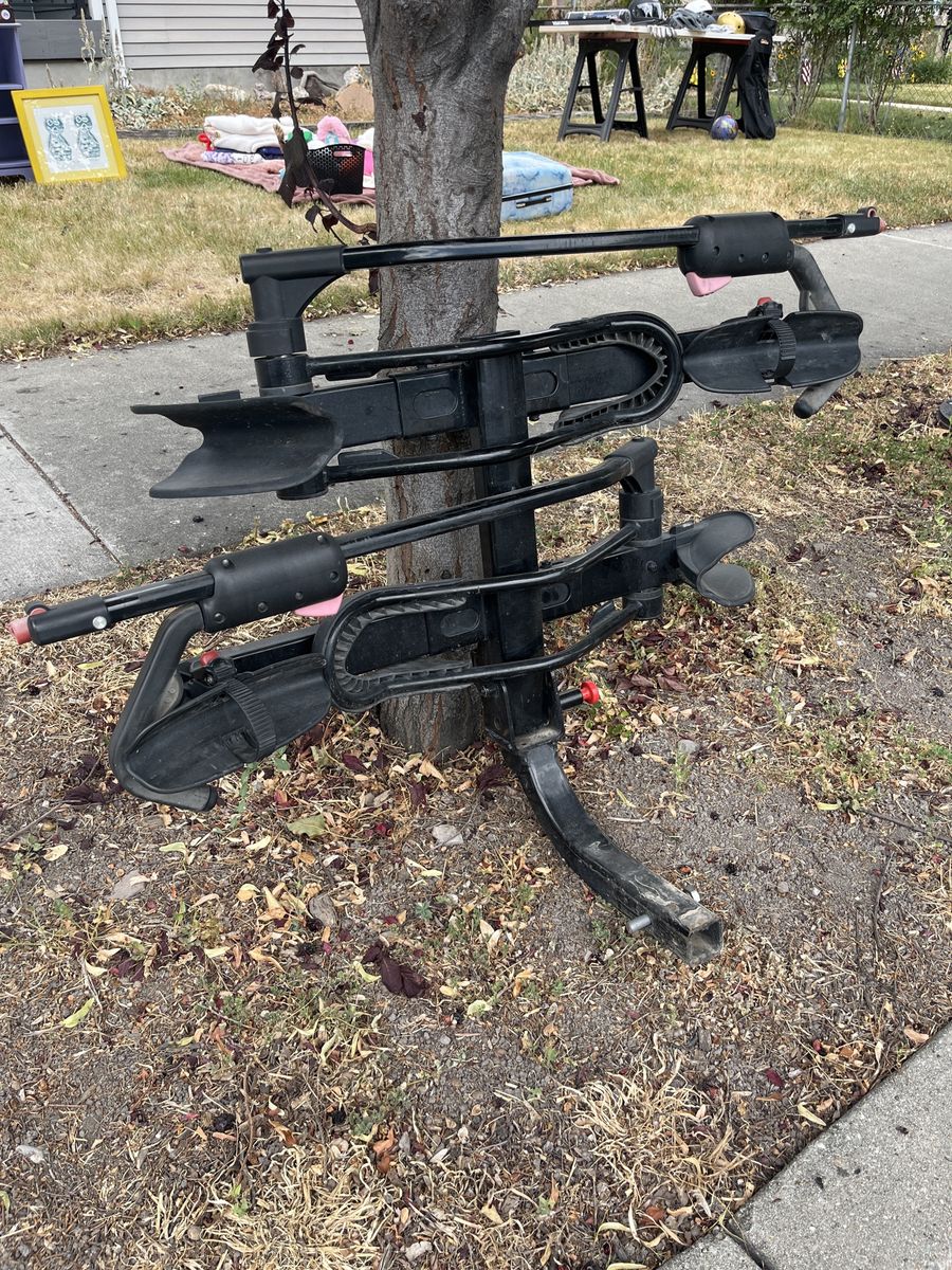 Yakima, two bike hitch rack with locks