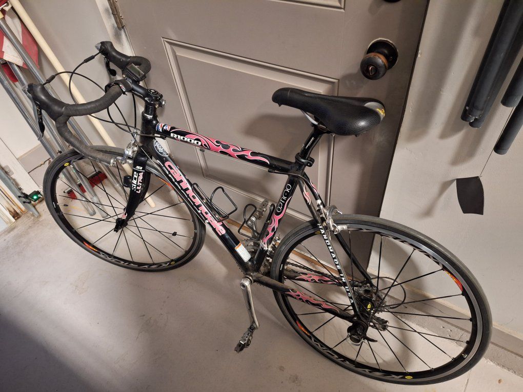Cannondale R1000 Optimo Road Bike