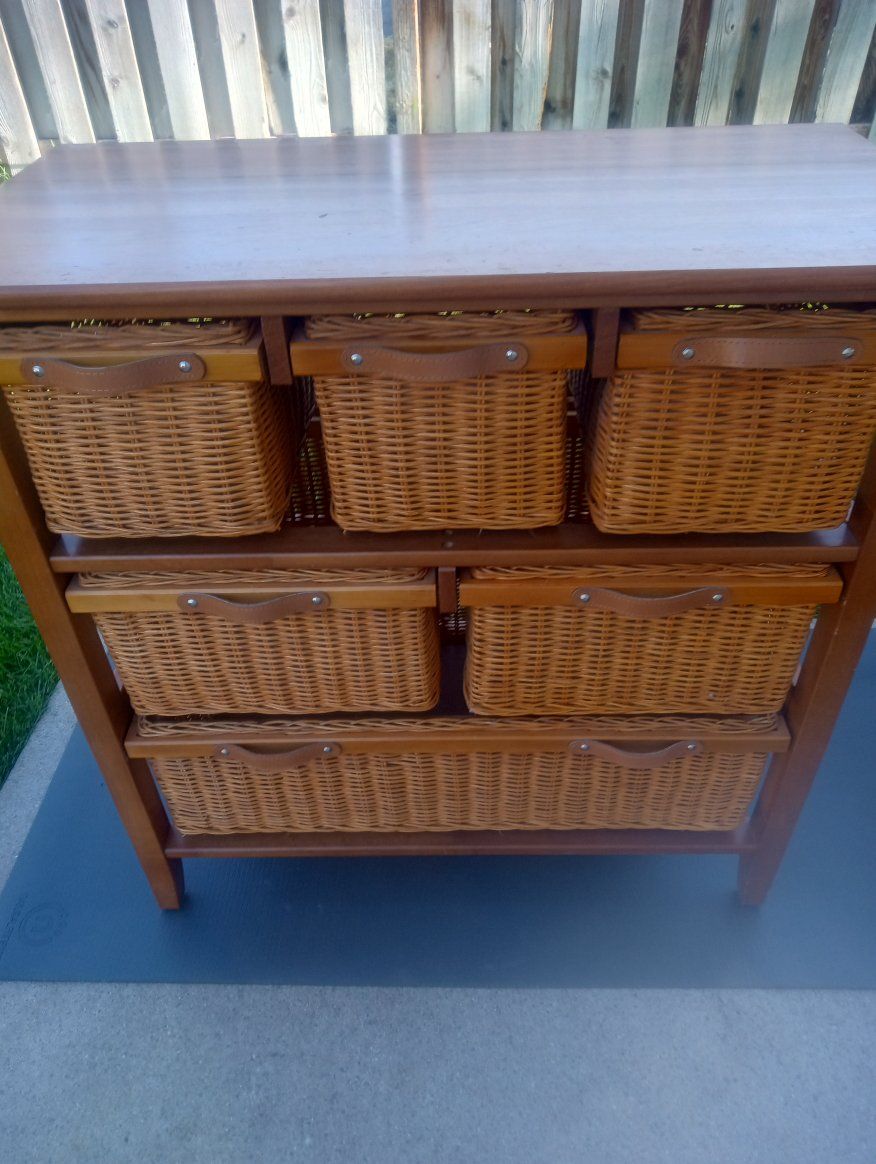 Main image 3