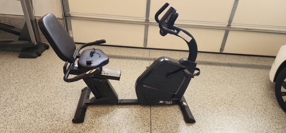Xterra SB2.5 Recumbent Exercise Bike with Power Adapter