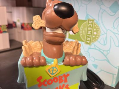 Scooby Doo Scooby Snacks Scentsy warmer