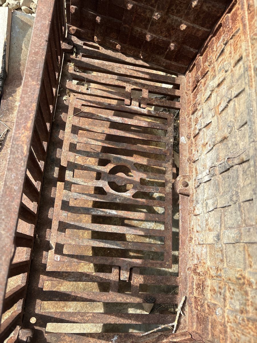 Main image 3
