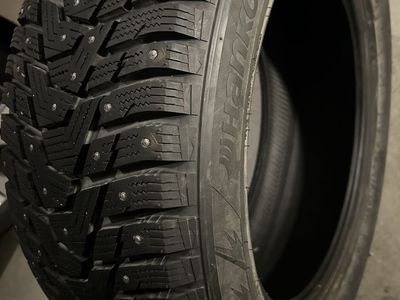 4 tires 235/55/17 Hankook Winter i*Pike RS2 Studded Winter Tire 280.00