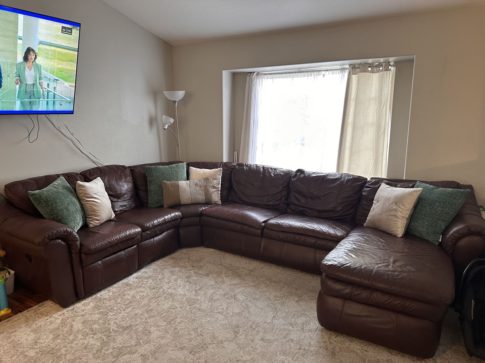 COMFY LEATHER SECTIONAL SLEEPER!